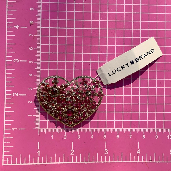 Lucky Brand Elegant Heart-Shaped Pink diamonds Silver Brooch - Picture 3 of 3